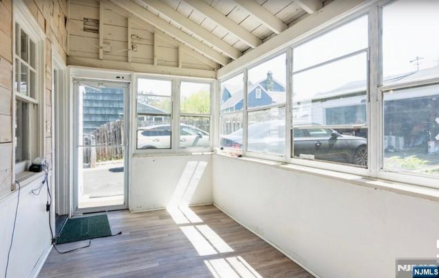 DE Listing image placeholder