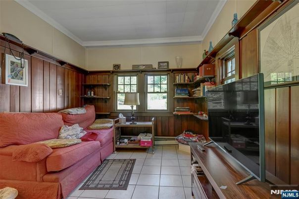 DE Listing image placeholder