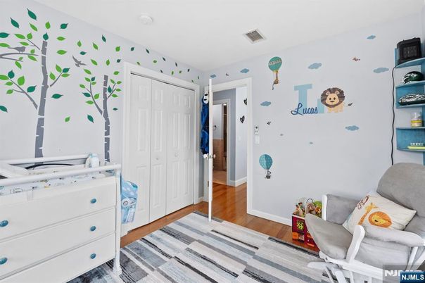 DE Listing image placeholder