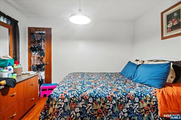 DE Listing image placeholder