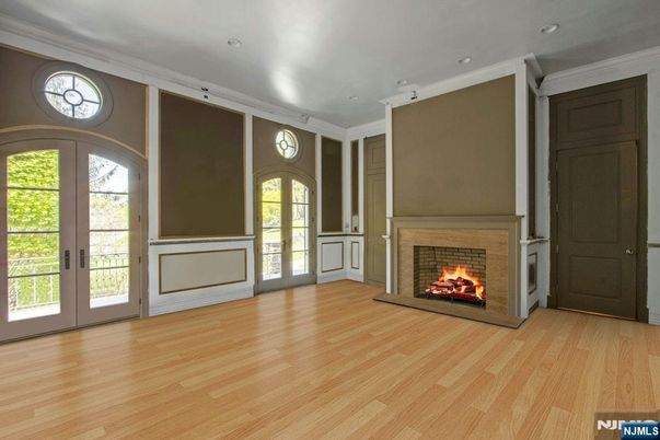 DE Listing image placeholder