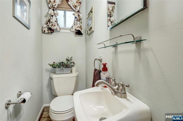 DE Listing image placeholder
