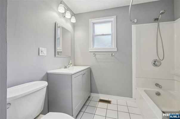 DE Listing image placeholder