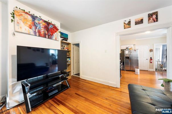 DE Listing image placeholder