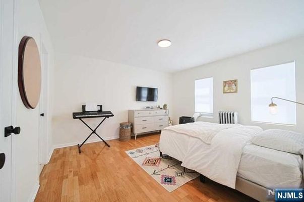 DE Listing image placeholder