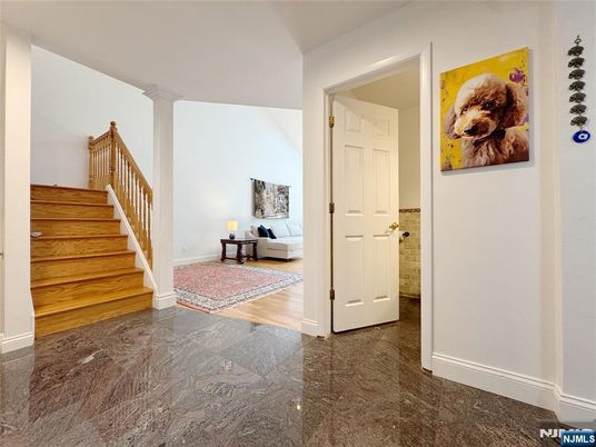 DE Listing image placeholder