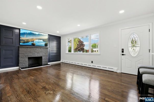 DE Listing image placeholder