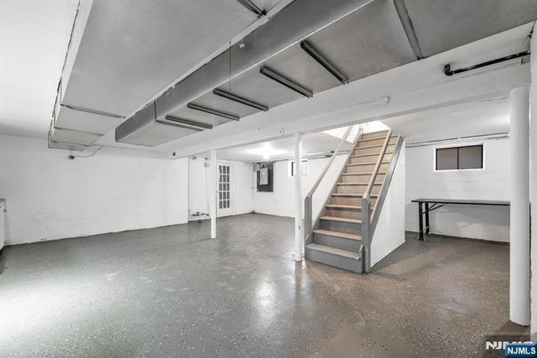 DE Listing image placeholder