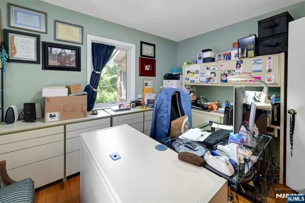 DE Listing image placeholder