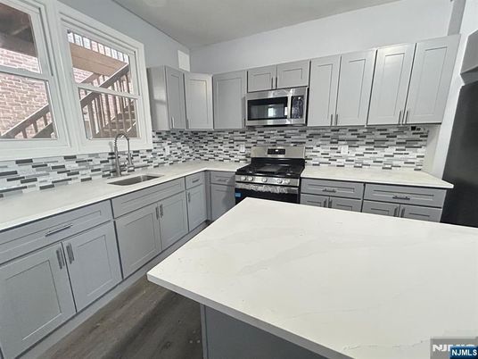 DE Listing image placeholder