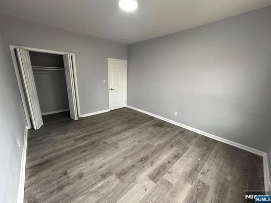 DE Listing image placeholder