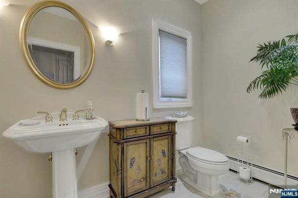 DE Listing image placeholder