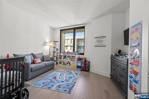 DE Listing image placeholder
