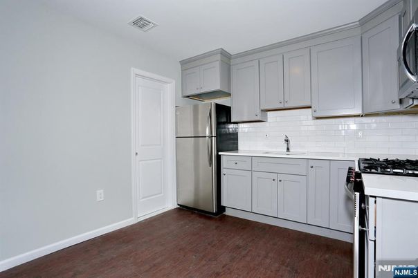 DE Listing image placeholder