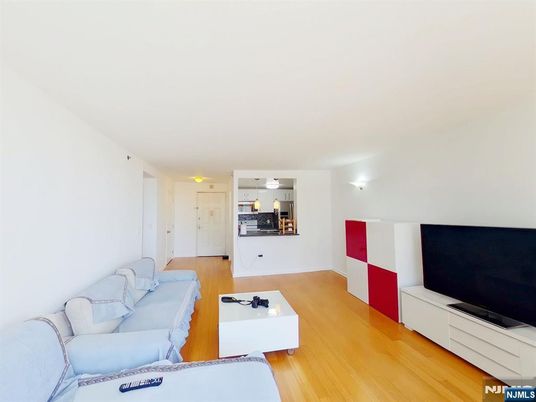 DE Listing image placeholder