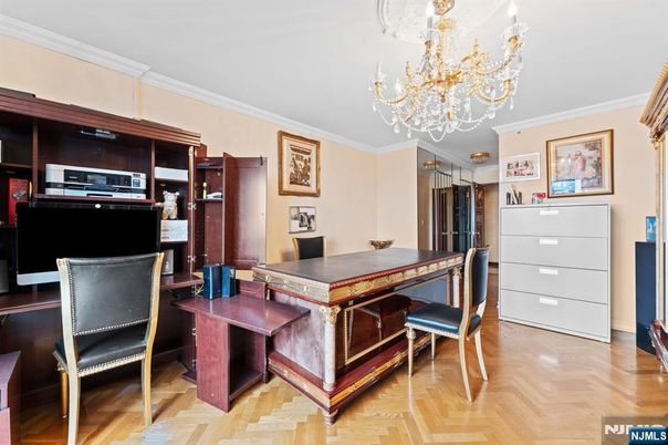 DE Listing image placeholder