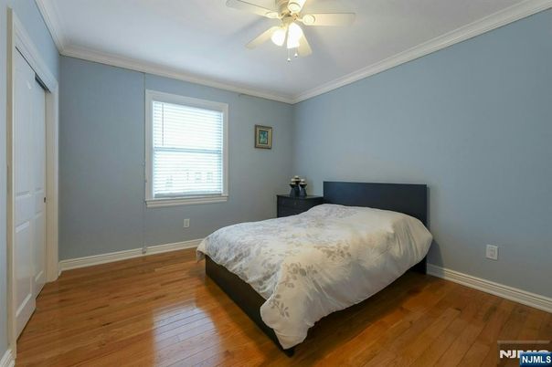 DE Listing image placeholder