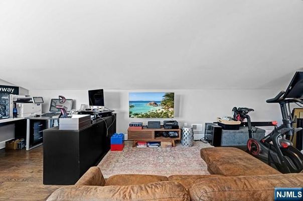 DE Listing image placeholder