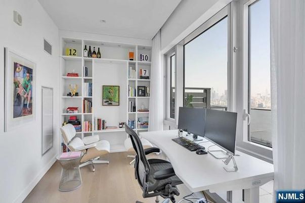 DE Listing image placeholder