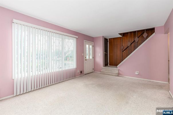 DE Listing image placeholder