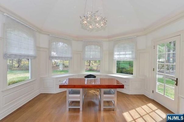 DE Listing image placeholder