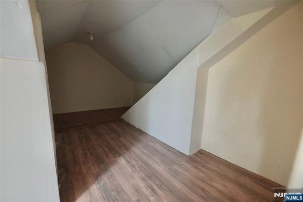 DE Listing image placeholder