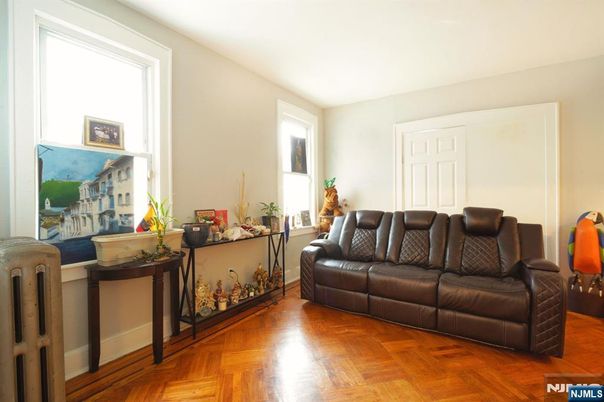 DE Listing image placeholder