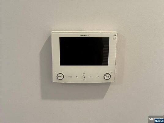 DE Listing image placeholder