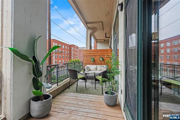 DE Listing image placeholder