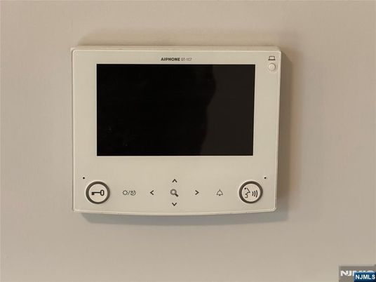 DE Listing image placeholder