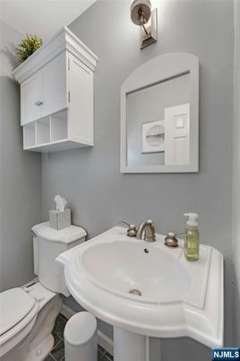 DE Listing image placeholder