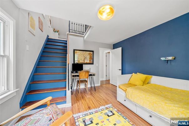 DE Listing image placeholder