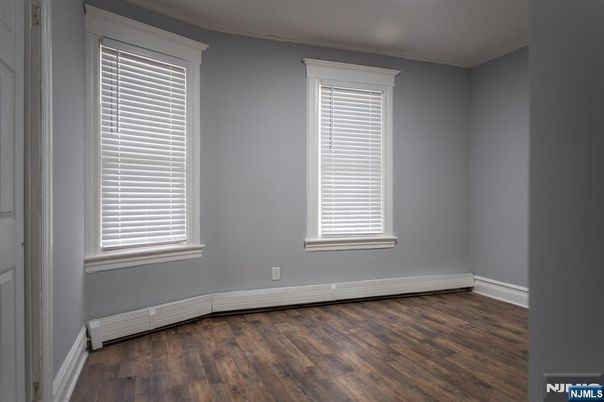 DE Listing image placeholder