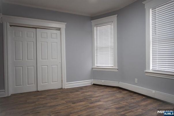 DE Listing image placeholder