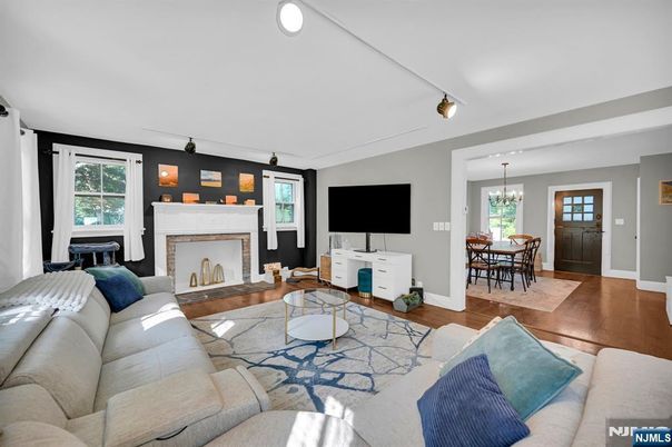 DE Listing image placeholder