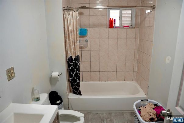 DE Listing image placeholder