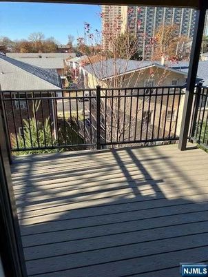 DE Listing image placeholder