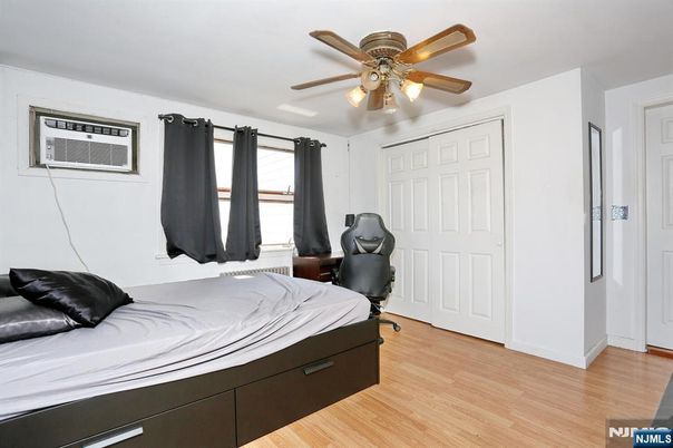 DE Listing image placeholder