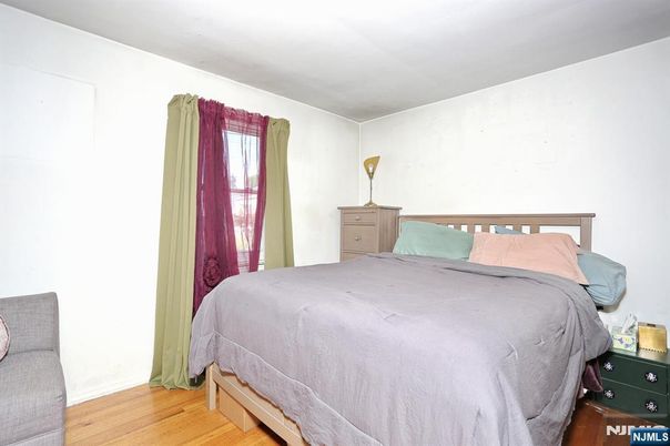 DE Listing image placeholder