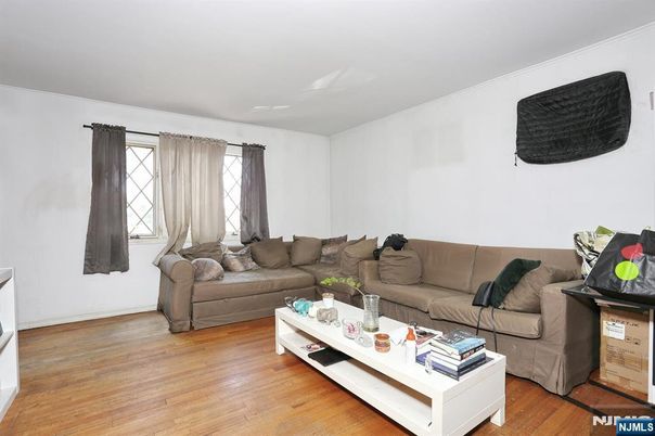 DE Listing image placeholder