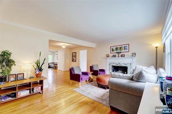 DE Listing image placeholder