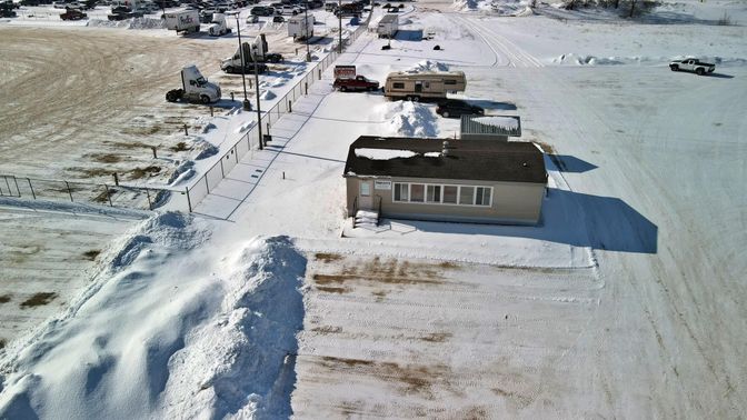 Exterior, Drone