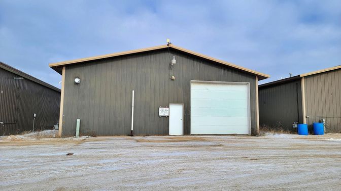 Detached Garage, Exterior