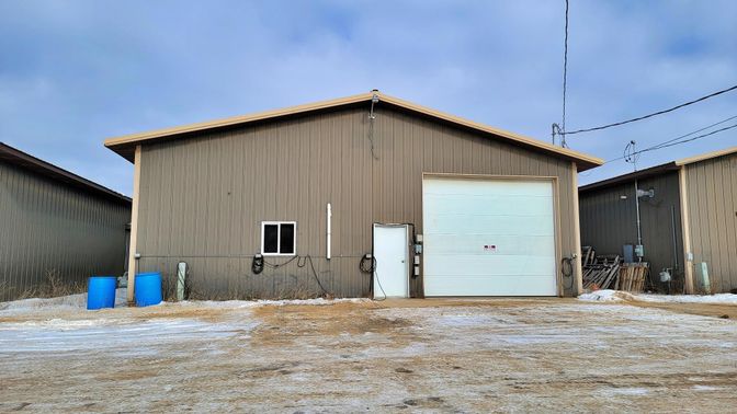 Detached Garage, Exterior