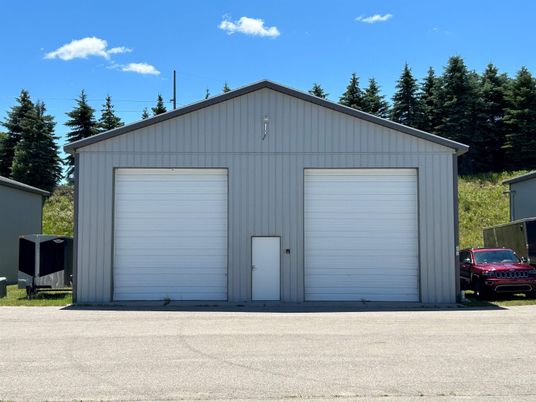 Detached Garage, Exterior