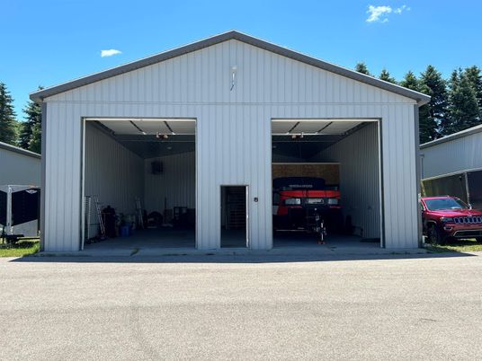 Detached Garage, Exterior