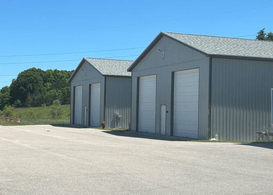 Detached Garage, Exterior