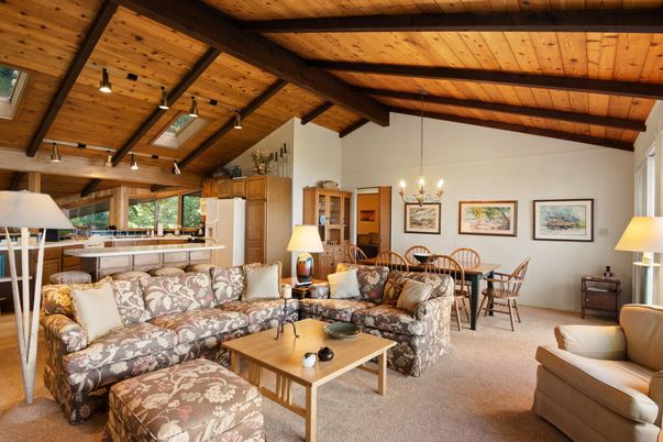Chandelier, Dining room, Interior, Living room, Pendant Lights, Wooden Beams, Wooden Ceilings