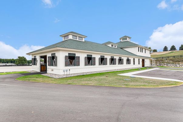 Exterior, Facade, Farmhouse