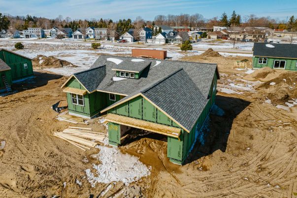 Exterior, Drone